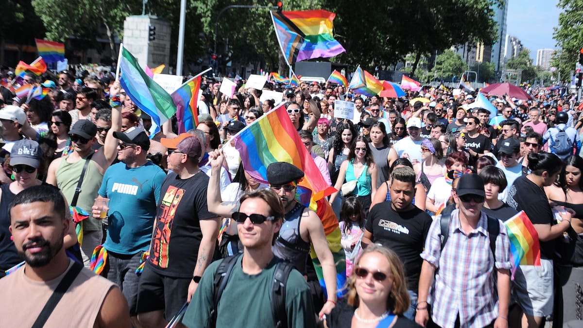 Mes del Orgullo en Chile: estudio alerta aumento de discursos de odio contra personas LGBTIQ+ en redes sociales