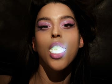 Ha trabajado con Rosalía, Björk y Kanye West: una de las artistas más transgresoras de la música llega a Chile 2026