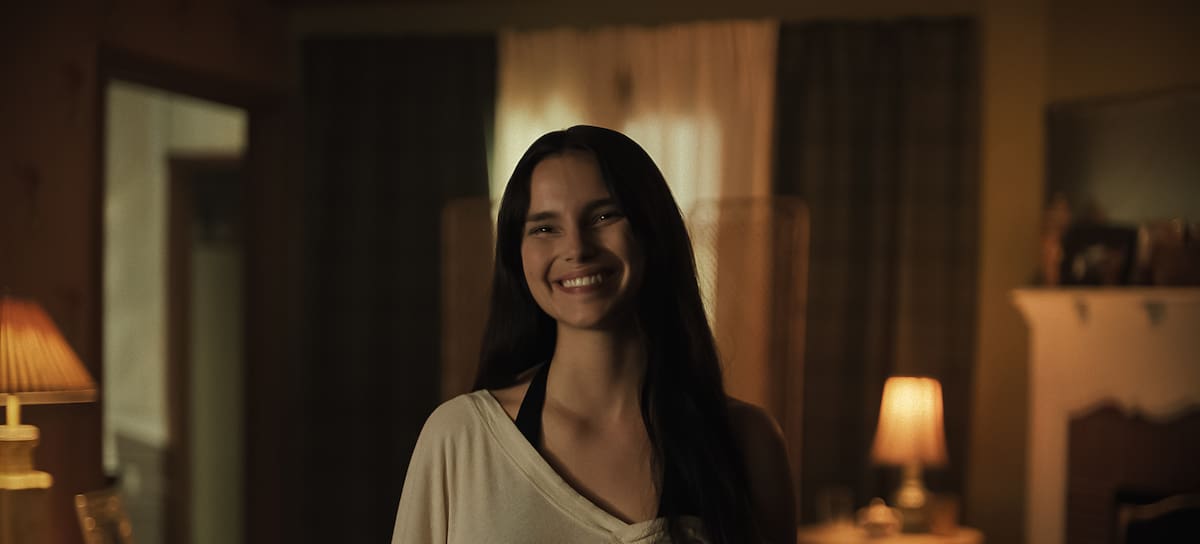 Inde Navarrette como Nikki en 'Obsession'. / Courtesy of Focus Features / © 2026