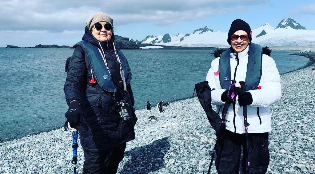 Instagram @aroundtheworldat80