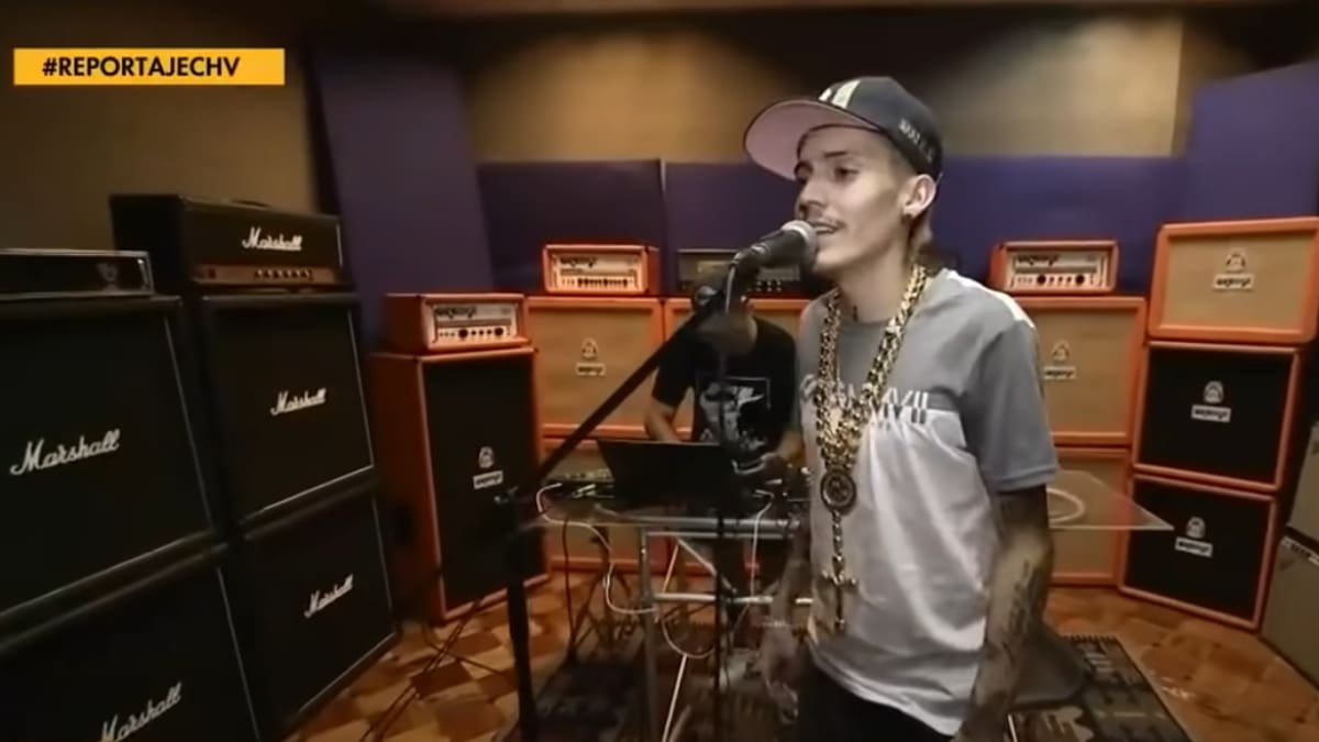 Las reacciones que dejó la «entrevista terrible maldita» de Marcianeke en CHV