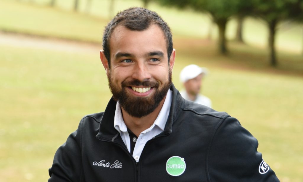 Hernán García, rifa El único Golfista Adaptado De Chile, Busca Costear Millonario Tratamiento