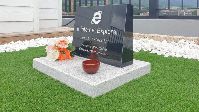 Internet Explorer Tumba