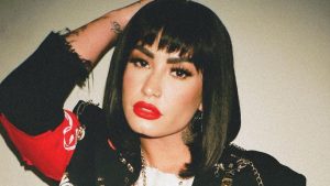 Demi Lovato confirma que volverá a ocupar los pronombres ella