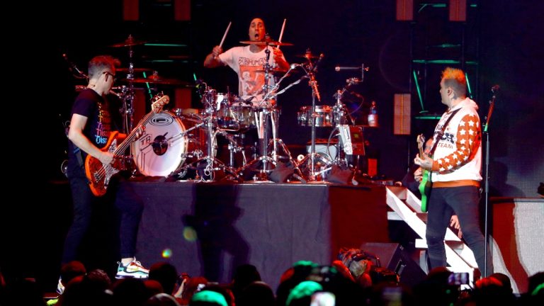 Blink 182 Lanza Su Primera Canción Tras La Vuelta De Tom DeLonge