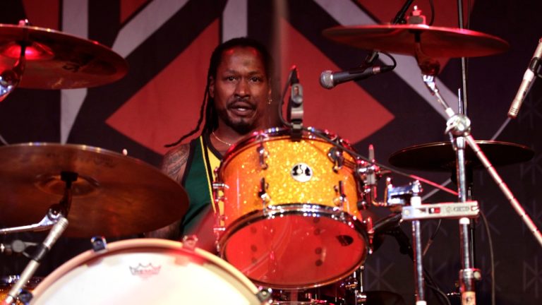 Muere D. H. Peligro, Ex Baterista De Red Hot Chili Peppers Y Dead Kennedys
