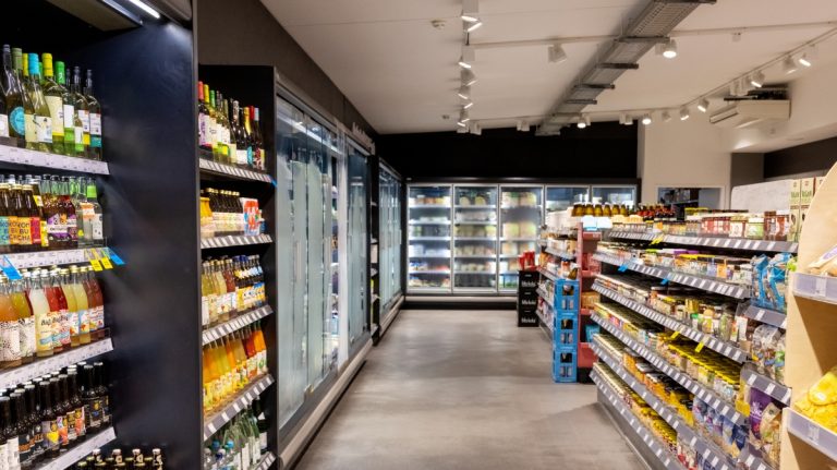 Año Nuevo: ¿Hasta qué hora funcionarán supermercados y malls?
